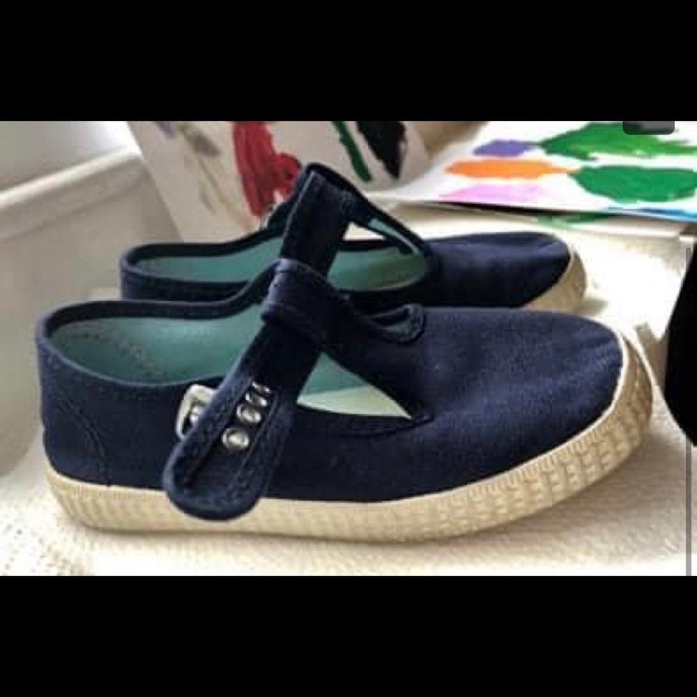 S🚫LD-Pre loved toddler’s NAVY HAMPTON HAMPTON CLASSICS NANTUCKET canvas